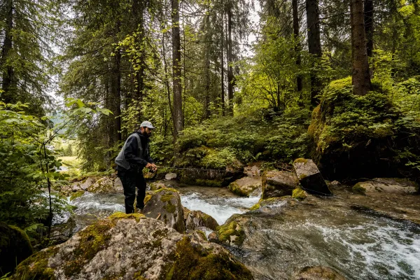 Pêche dans la rivière Dranse