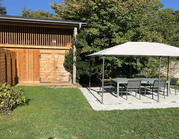 terrasse avec table