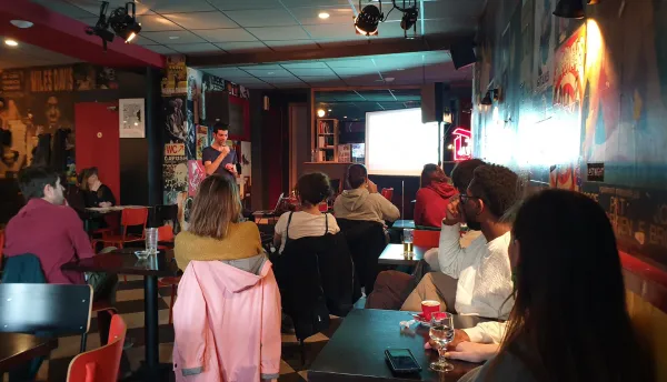 échanges au Bistro des Tilleuls à Annecy