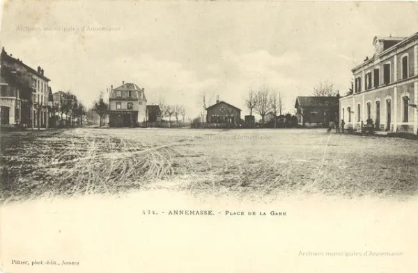 Place de la Gare et son histoire