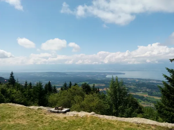 Vue sur le lac depuis la chapelle