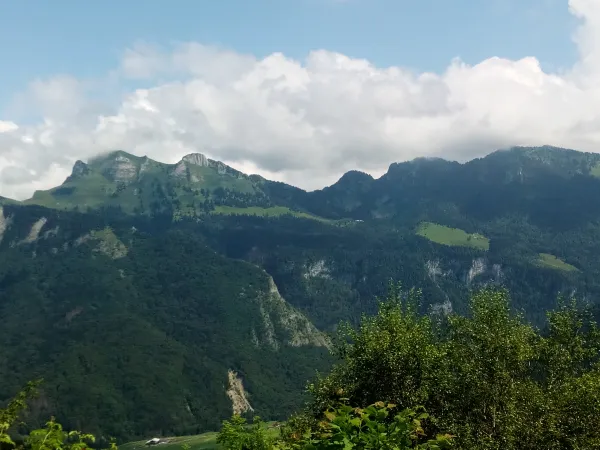 Vue sur le Mont Billiat depuis la chapelle