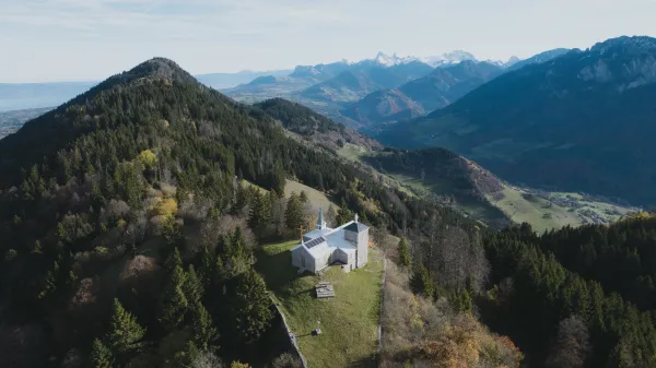 La Chapelle et les Crêtes d'Hermones