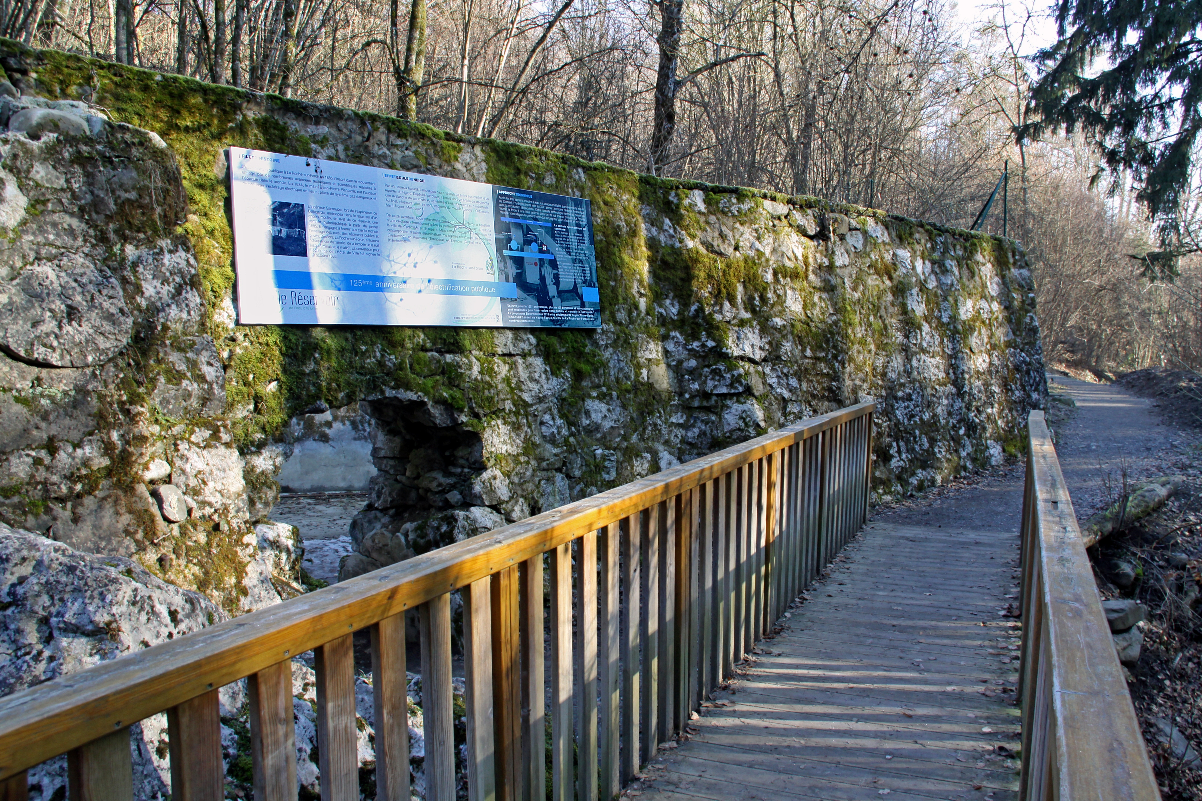 Le réservoir de l'ancienne centrale électrique à La Roche-sur-Foron