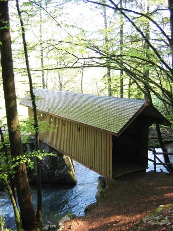 Le Pont couvert
