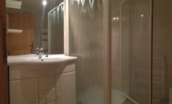 salle de bain appartement le saubody