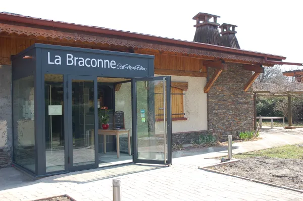 Restaurant la Braconne côté Mont-Blanc