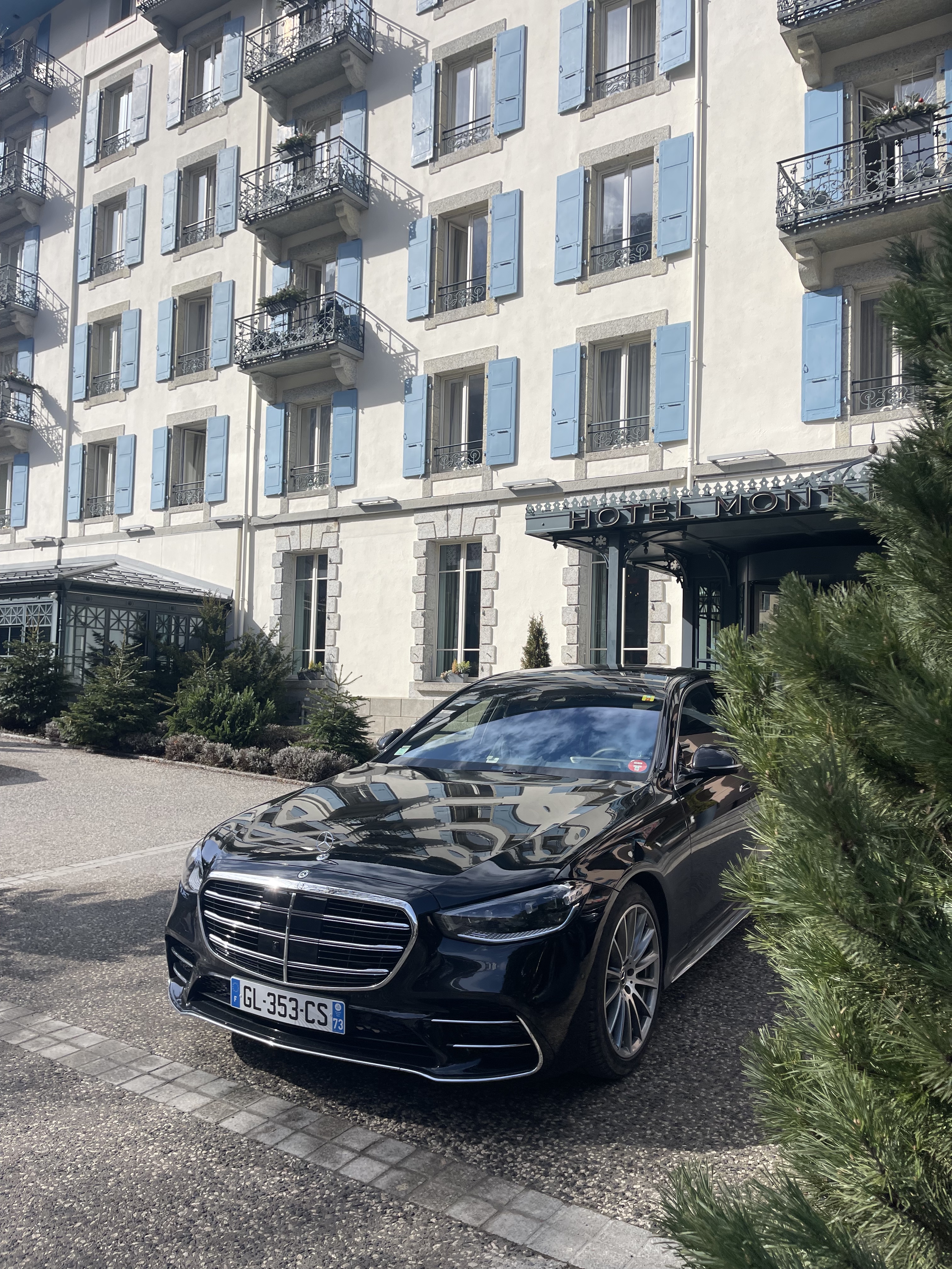 Rservices Chauffered Cars