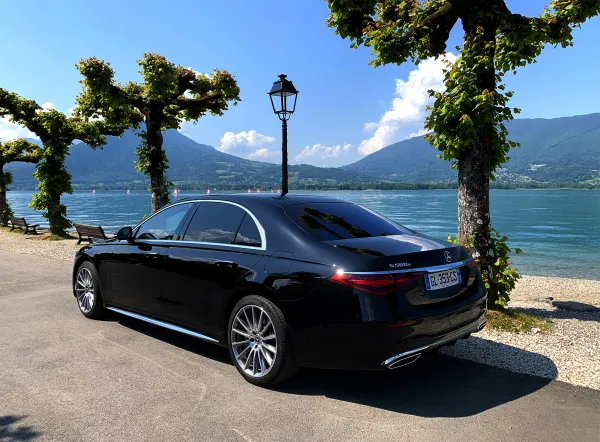 Rservices Chauffered Cars