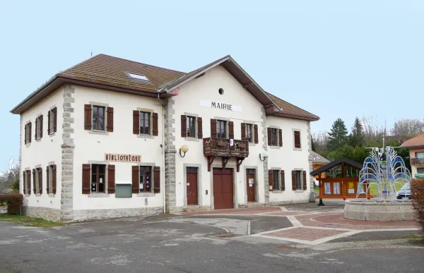 Mairie de Thollon les Mémises