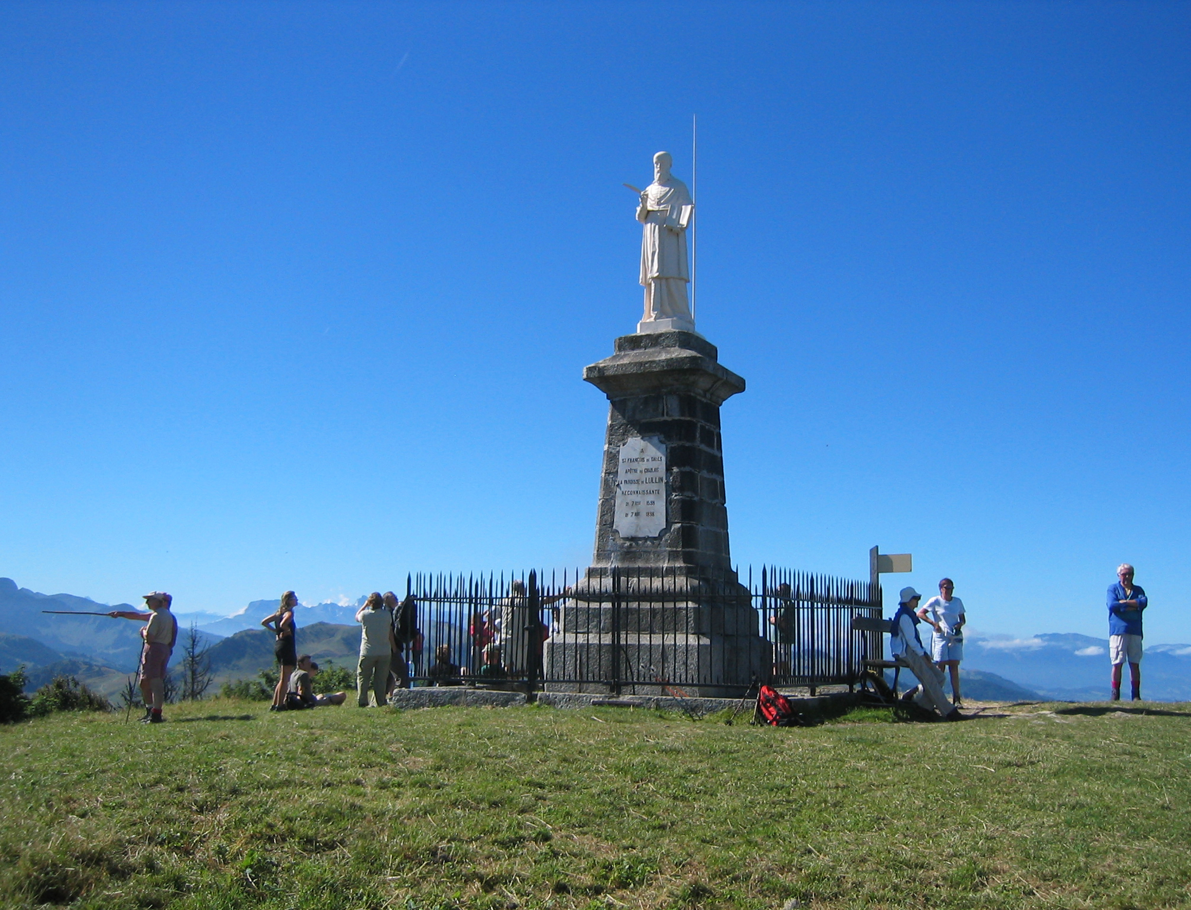 Statue Saint François de Sales à Lullin