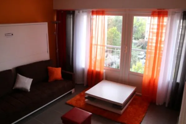Salon 2 - Sunset Studio