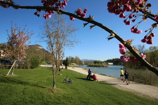 Tour du lac de La Balme-de-Sillingy