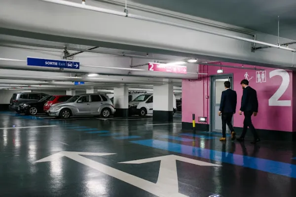 Parking souterrain de l'Etoile