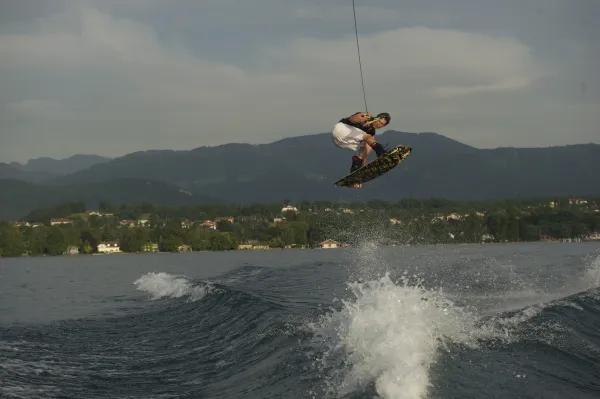 Wakeboard sur le Léman