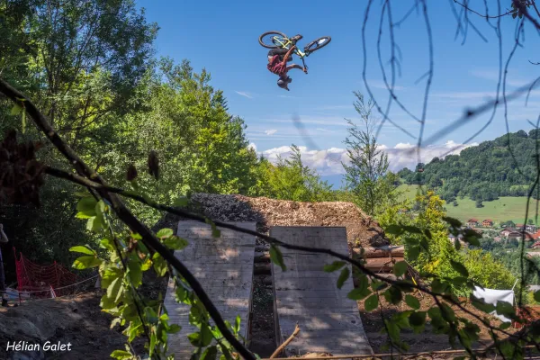 Piste VTT DH Bike Park Bernex - Drop Zone