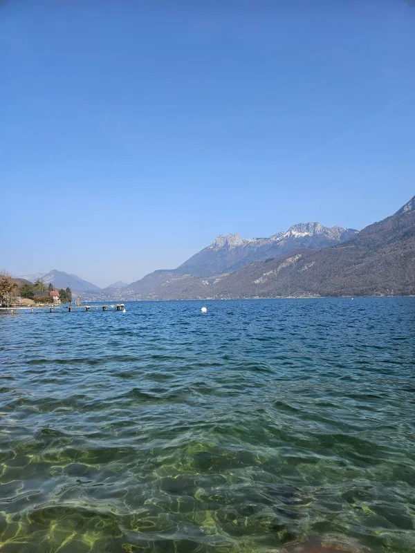 Plage de Lathuile