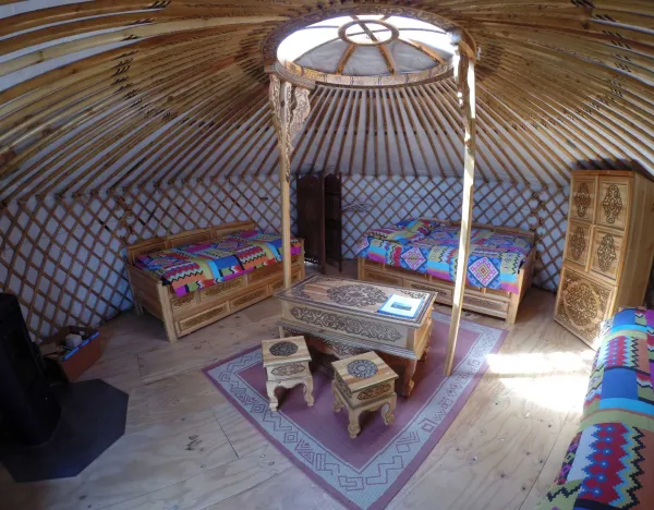 Intérieur de la yourte