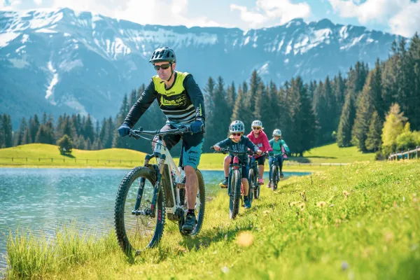 Randonnée au Lac de Javen en VTT à assistance électrique