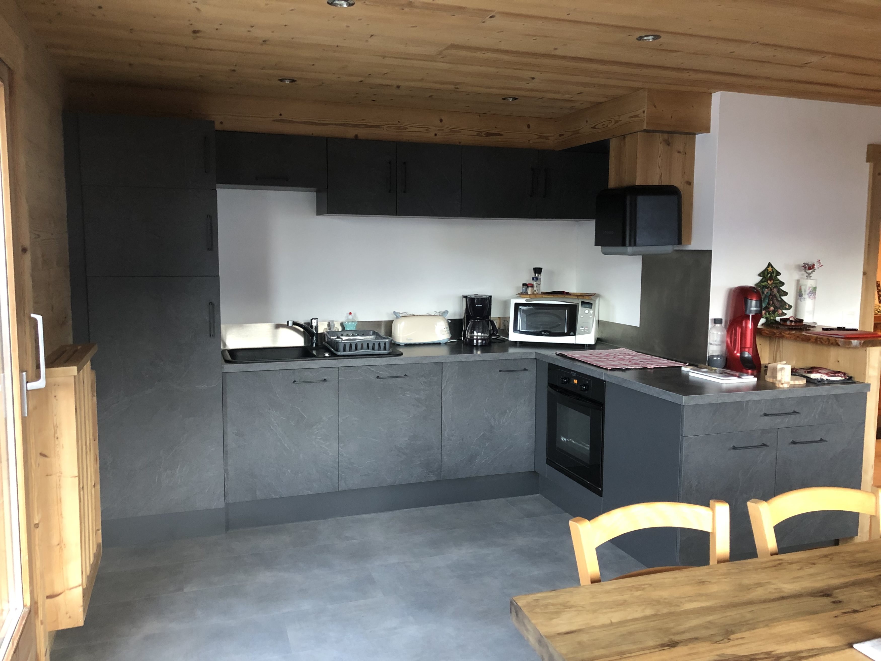 Cuisine/Kitchen-Rocher-Le Grand-Bornand Chinaillon