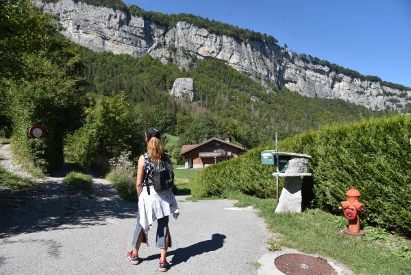 sentier pédestre : la Pierre à Voix