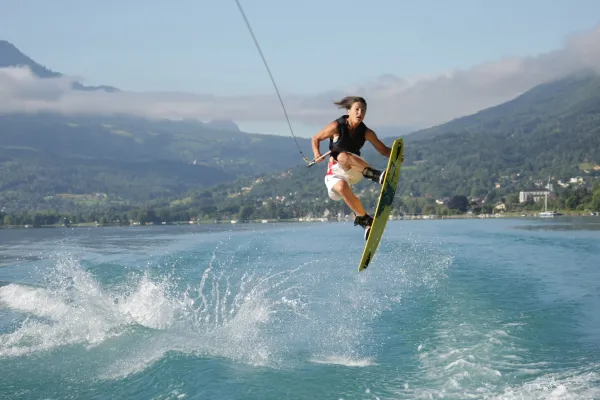 Ski-wake.Sevrier