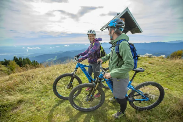 Sortie accompagnée en VTT à assistance électrique  -  Poudre d'Escampette