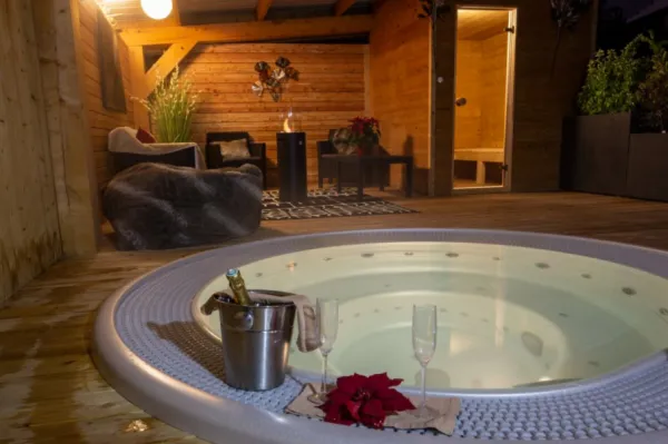 Spa côté chalet_Thonon-les-Bains