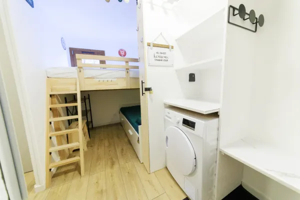 Espace nuit, coin buanderie