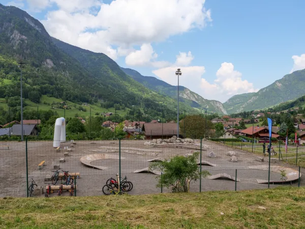 Vue globale et vue montagne