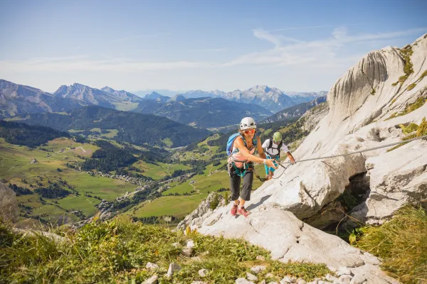 Via ferrata avec un guide au Grand-Bornand