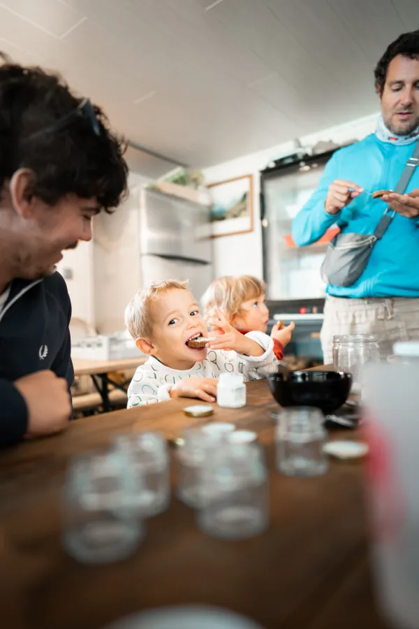 Visite et ateliers à la ferme à Combloux !
