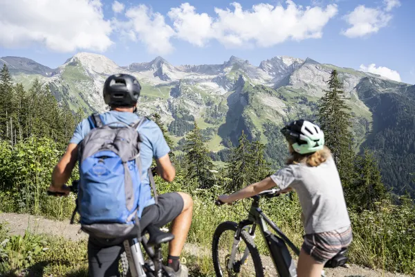 VTT électrique découverte : le balcon des Aravis