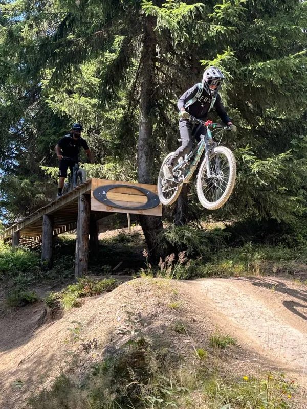 Apprentissage des techniques de bases ou avancées en VTT