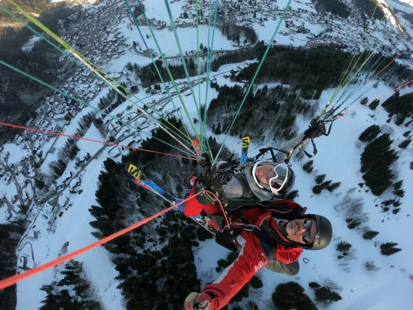 Baptême en parapente en hiver
