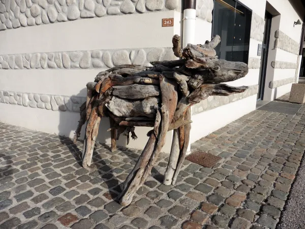 Art vache : sculpture "La Vache en bois flotté"