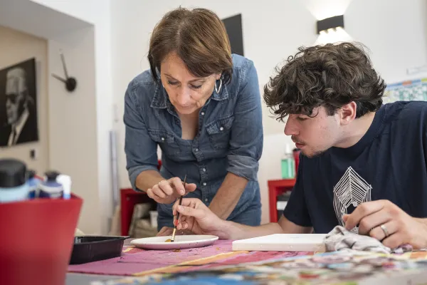 Atelier : Marie-Jo et ses pinceaux