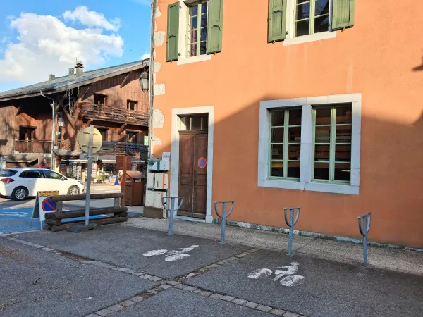 Attache vélo de la mairie