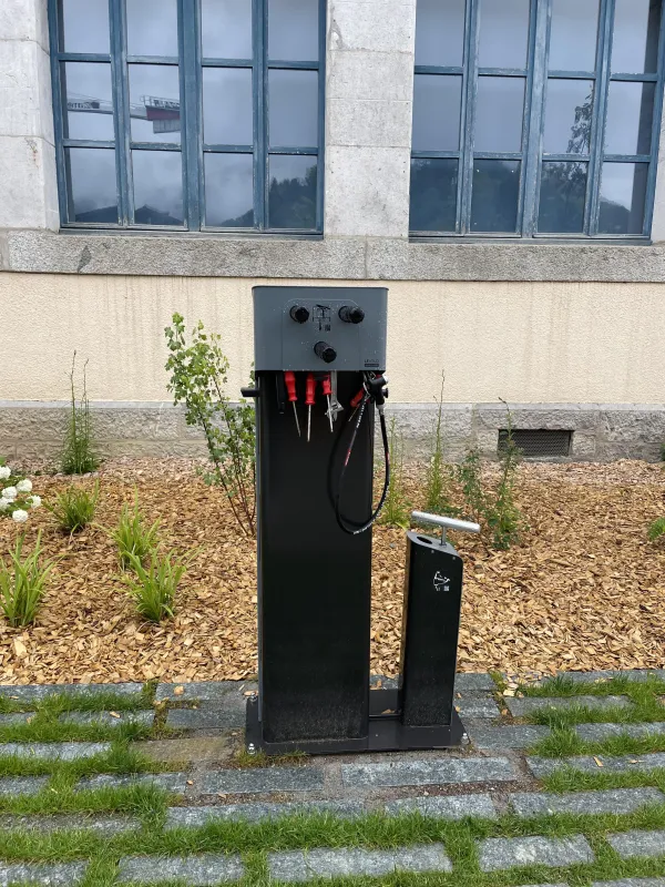 Borne de services vélo à Châtillon sur Cluses