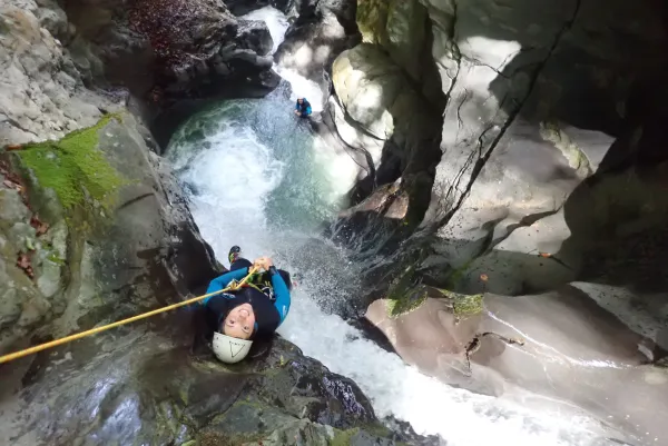 Canyon : Grotte et cascades de Seythenex