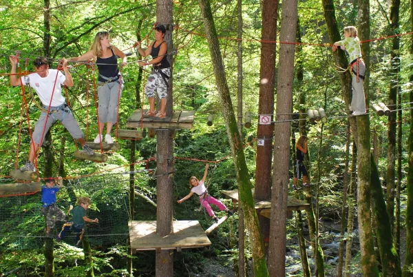 Cascade Aventure - Parcours dans les arbres