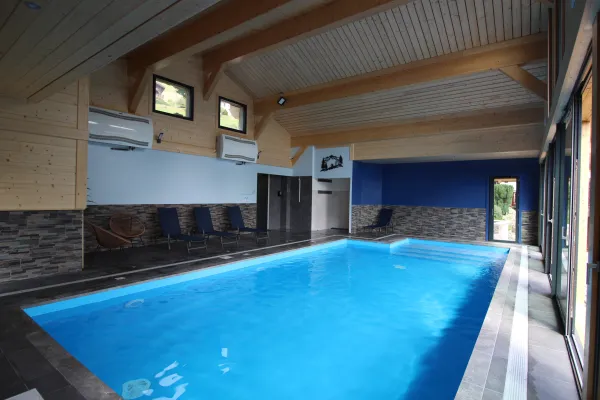 Piscine intérieure