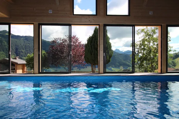 Piscine intérieure
