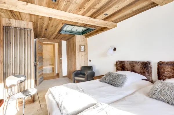 Une quatrième chambre