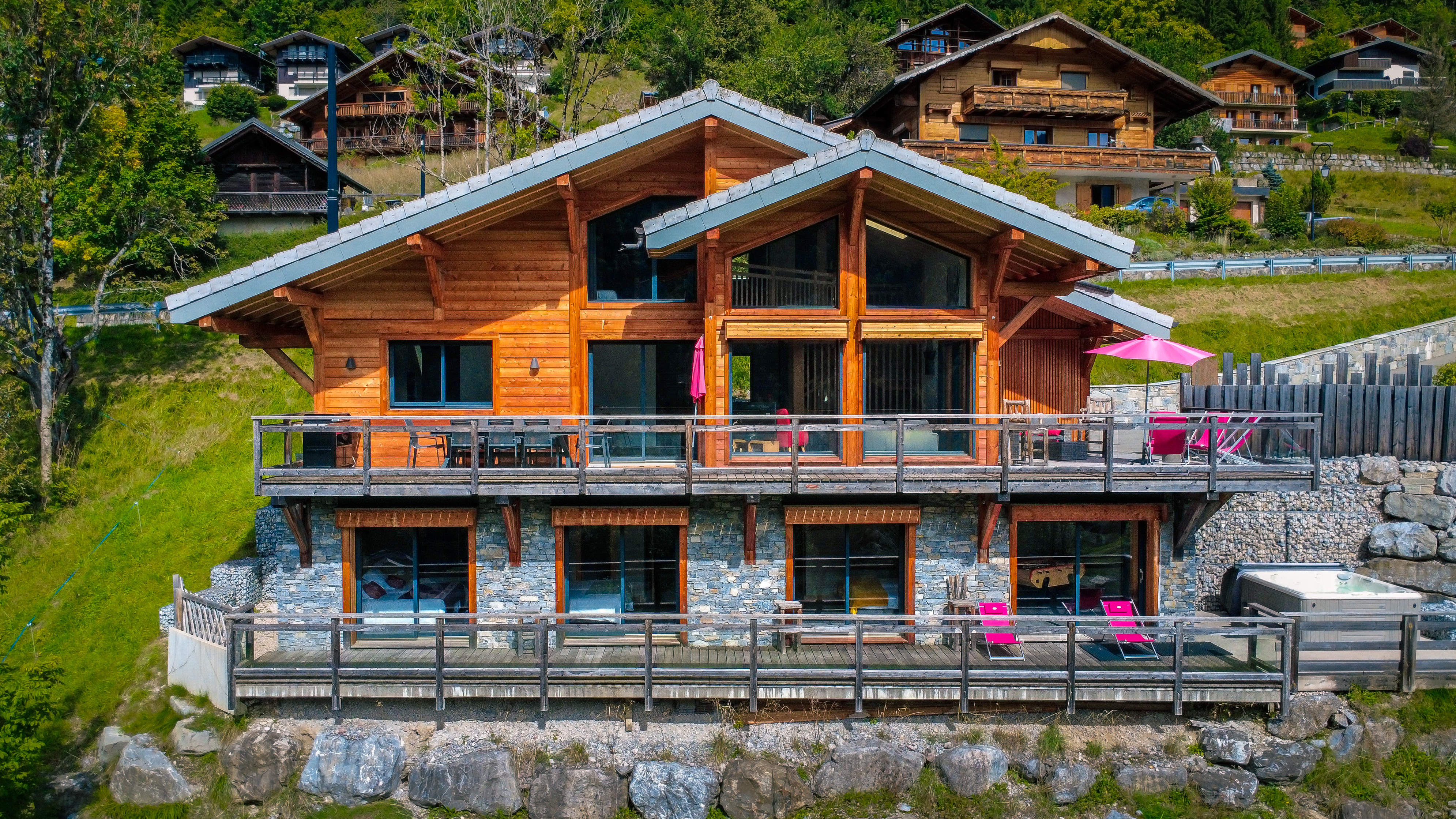 Chalet Entre Vous_Châtel_vue générale du chalet en été
