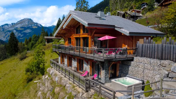 Chalet Entre Vous_Châtel_vue générale du chalet en été