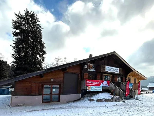 Location de raquettes et ski de fond au foyer nordique des Mouilles