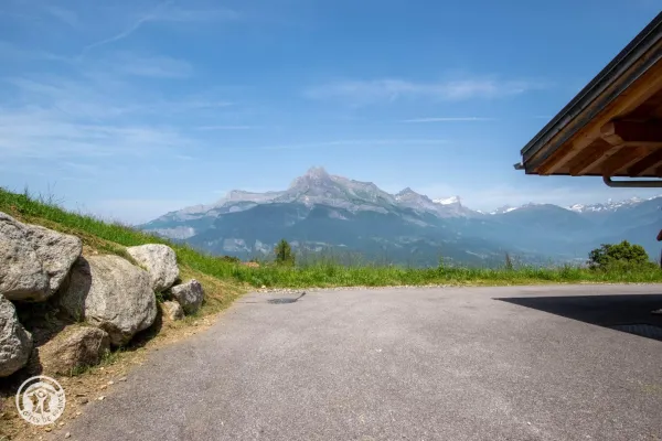 Places de stationnement à côté du chalet