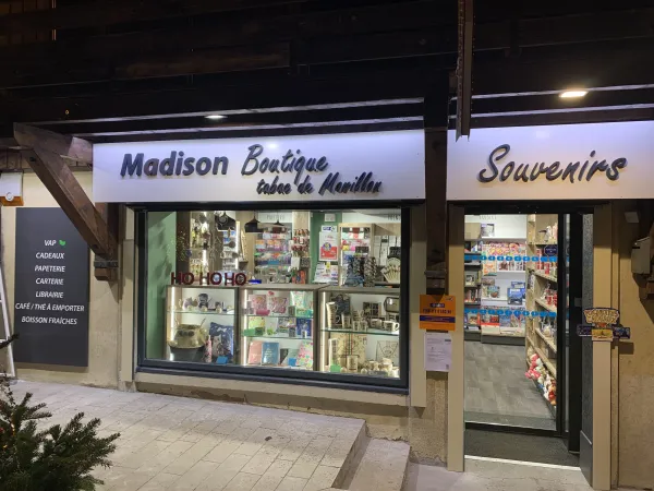 Madison Boutique - Tabac presse journaux souvenirs cadeaux papeterie librairie