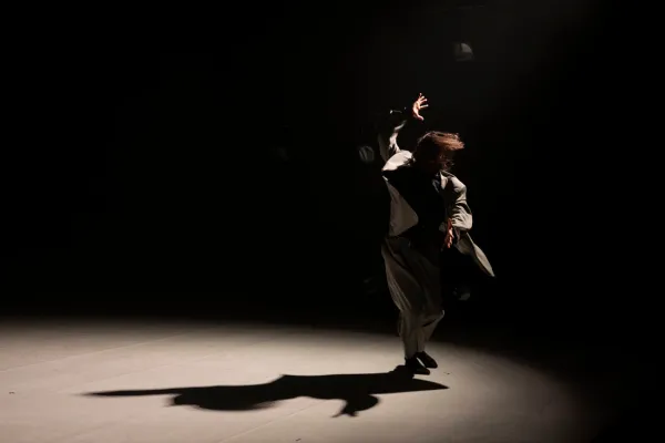 Amar se, León - Danse - Festival Antibrouillard